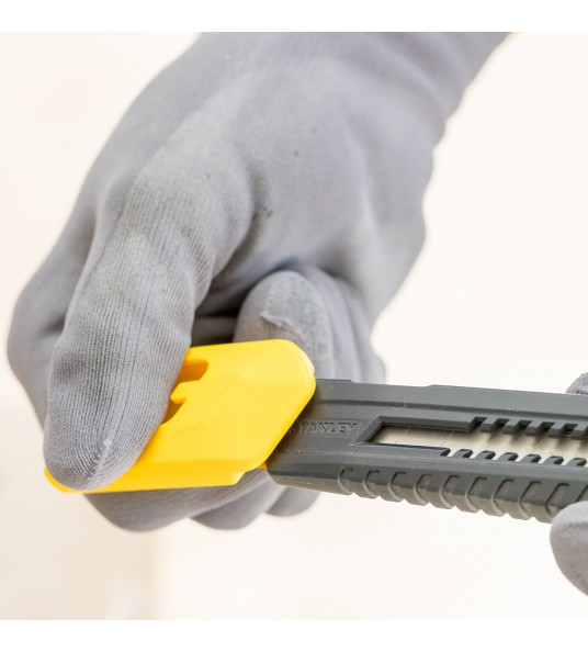 STANLEY AFBREEKMES KUNSTSTOF SM 18MM STANLEY AFBREEKMES KUNSTSTOF SM 18MM